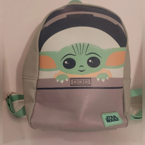 Funko Star Wars Mandaldrian Child - Baby Yoda Mini Backpack - Picture 1 of 14